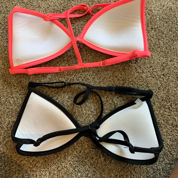 Pink swimsuits - Picture 2 of 3